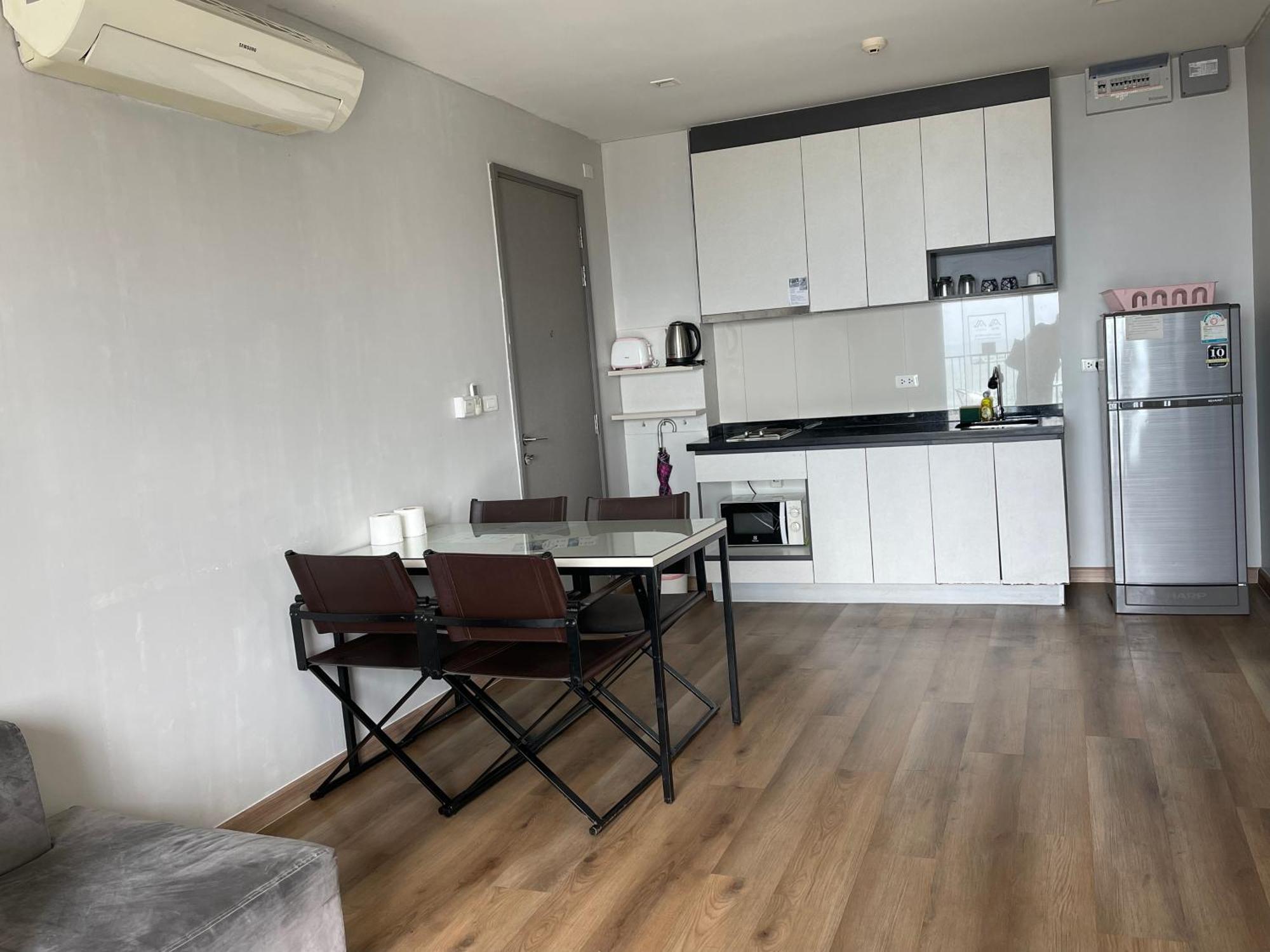 Appartamento The Base Pattaya By Feng Esterno foto